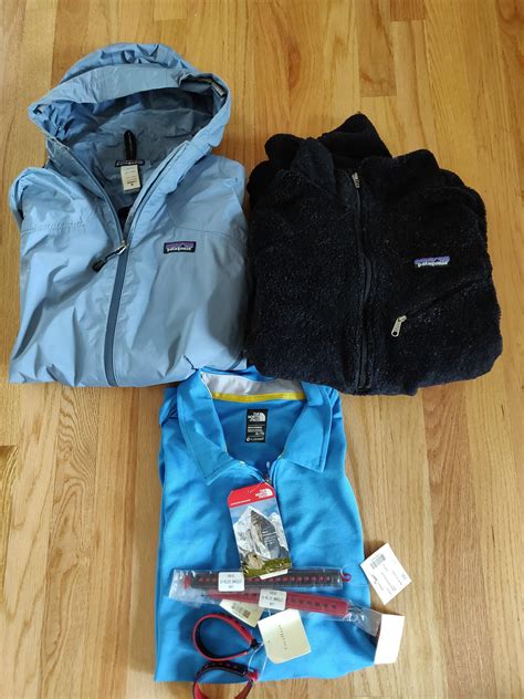 Yard Sale Finds 3 Patagonia Rain Jacket 25¢ Patagonia Fleece 4 New