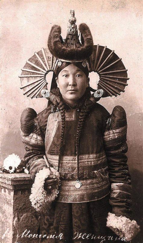 Монгольский традиционный костюм и украшения (Начало ХХ века) | Mongolia ...