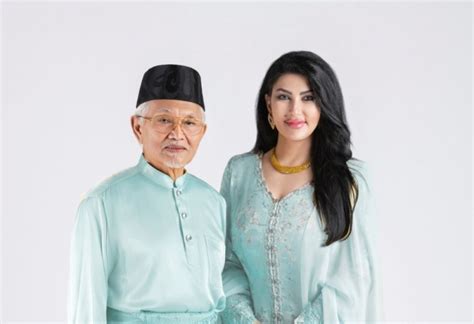 As rumours grow, Taib Mahmud’s Syria-born wife Raghad says only concern for husband, won’t leave ...