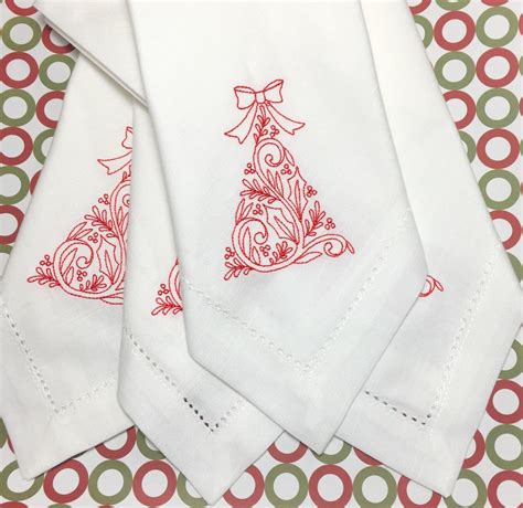 Elegant Christmas Tree Embroidered Cloth Napkins - Set of 4 napkins ...