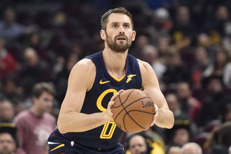 Kevin Love Fractures Thumb Hoops Rumors