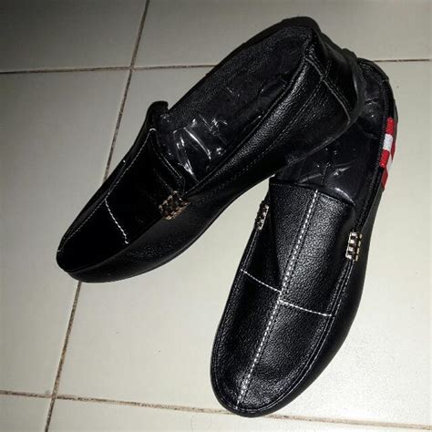 Men's Slip On Shoes, Men's Fashion, Footwear, Casual shoes on Carousell