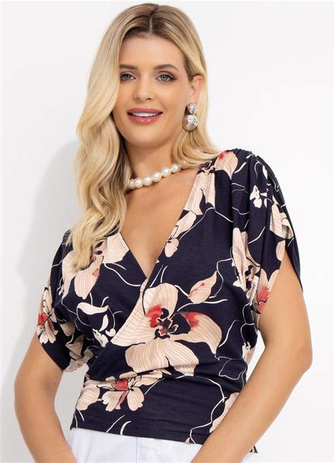 Blusa Floral Artístico em Malha de Viscose Quintess