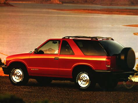 1997 Chevrolet Blazer Specs, Trims & Colors | Cars.com