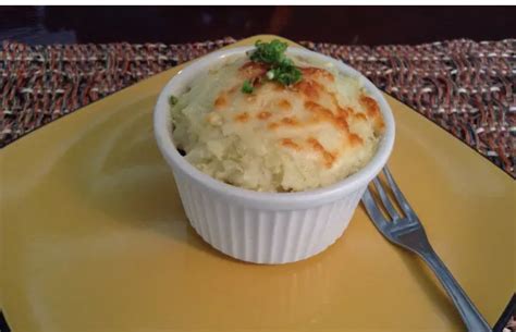 Potato and cheese casserole recipe - FoodsDiary