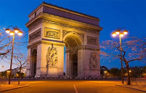 The Triumphal Arch Paris France Stock Photo Image Of Touristy