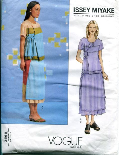 SEWING PATTERN VOGUE 2566 ISSEY MIYAKE DESIGNER ORIGINAL MISSES TOP