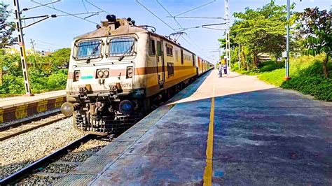 Legendary Sanghamitra Superfast Express Skipping Hoodi