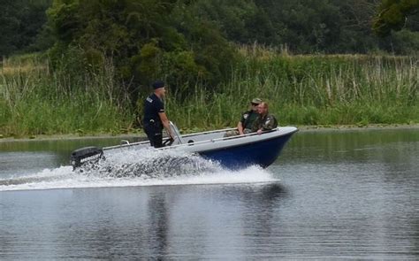 Powiat malborski Policjanci rozpoczęli służbę na wodzie Będą