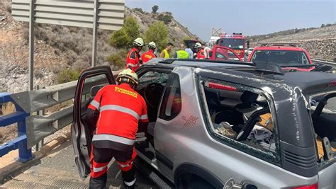 Accidente En Granada Un Herido Grave Tras Un Accidente De Tr Fico En