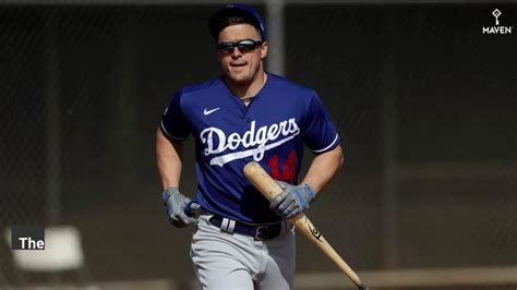 Will Los Angeles Dodgers Of Inf Kik Hern Ndez Re Sign With The Team