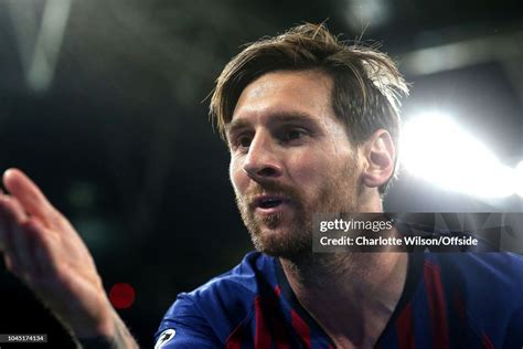 Lionel Messi of Barcelona celebrates scoring their 3rd goal during ...