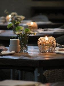 The Role of Restaurant Decor | Restaurant table decor, Restaurant ...