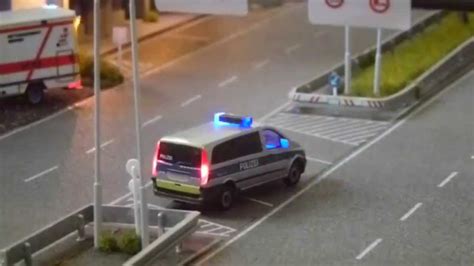 1:87 H0 Scale - Herpa Polizei und Rettungswagen - beleuchtetes Diorama ...