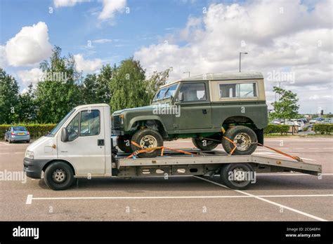 Breakdown Recovery Truck Hi Res Stock Photography And Images Alamy