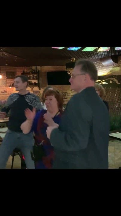 Танцевальное поздравления на день рождения с белым мишкой #праздник # ...