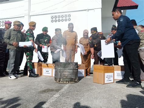 KPU Bontang Musnahkan Surat Suara Rusak Dan Berlebih