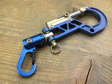 Titanium Bolt Carabiner. Swivel Clip / STD/25V