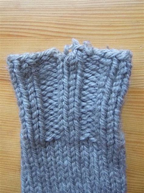 A Quick And Dirty Sweater Cuff Repair Knitting Stitches Tutorial