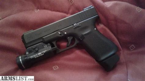 Armslist For Saletrade Glock 19 Gen 5 With Tlr 1 Hl 800 Lumen Light