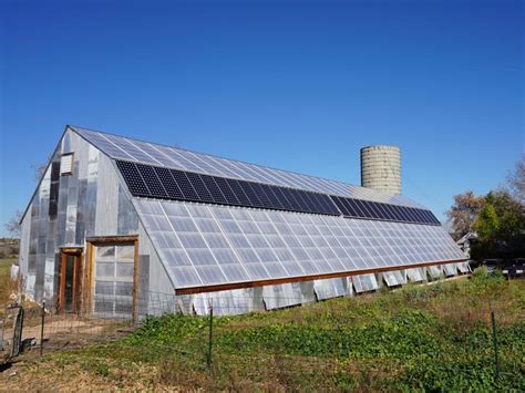 5 Tips For Building A Solar Powered Greenhouse Greenhouse With Solar Panels