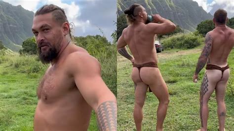 Jason Momoa mostra bumbum em traje havaiano e enlouquece fãs