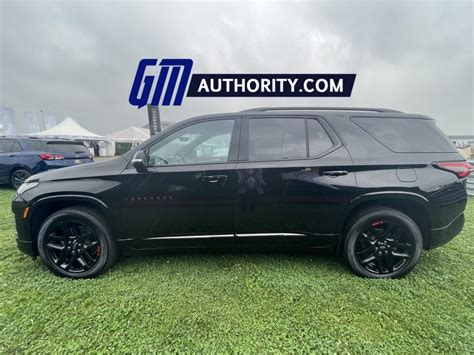 2022 Chevy Traverse Premier Redline Live Photo Gallery