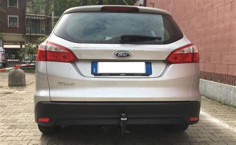 Gancio Traino Estraibile Brink Ellebi Montato Su Ford Focus Officine