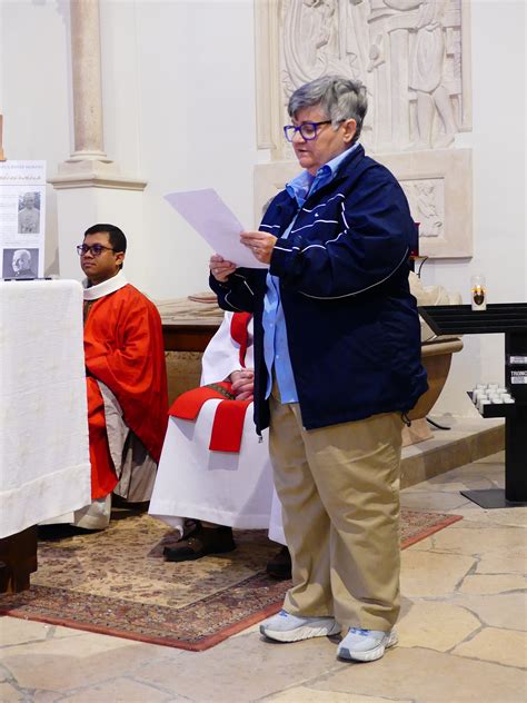 Charism Tour Des Marianites Sanctuaire Basile Moreau