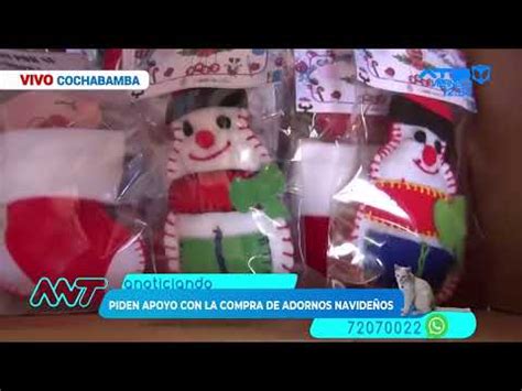 Cochabamba Mujeres víctimas de violencia elaboran arreglos navideños