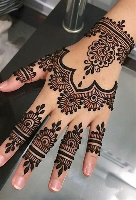 Pin By Omolola Giwa On Henna Modern Henna Designs Henna Tattoo