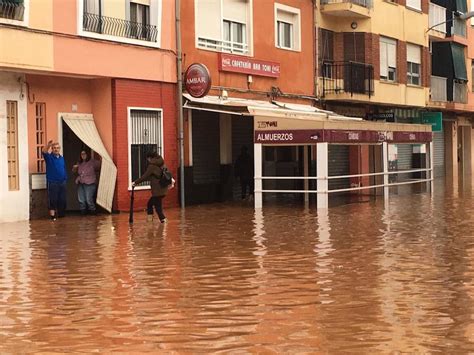 Fotos Lluvias En Valencia Desbordamientos Inundaciones Y Carreteras