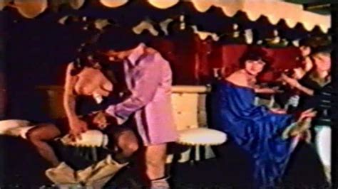 Naked Karin Hilgers In Biggi Eine Ausreisserin