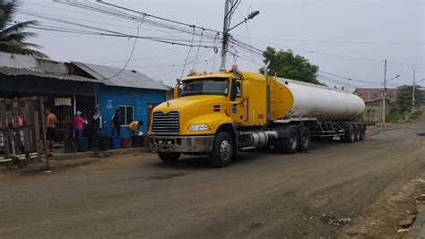 MANABÍ Avivatos se aprovechan de la falta de agua en varios cantones