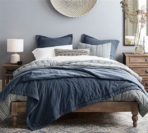 Astoria Turned Leg Platform Bed Pottery Barn Au