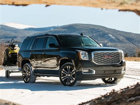 GMC Yukon Denali 2018 - AZH-CARS