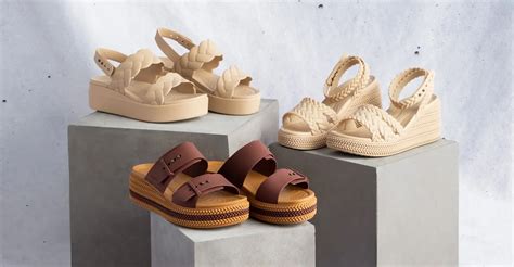 Crocs: Endless Summer of Sandals | Zappos.com