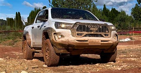 La Toyota Hilux Gr Sport Ii Que Conocemos Llega A Europa Con M S