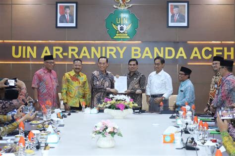 Uin Ar Raniry Banda Aceh Raih Akreditasi Unggul Ptkin Pertama Dengan