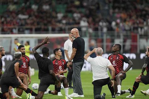 Milan Newcastle Rifinitura E Conferenza Stampa Pioli Gli Orari