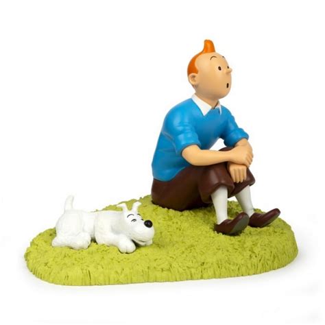 Figurine De Collection Tintin Et Milou Assis Dans L Herbe