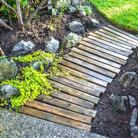 Cheating With An Instant Full Pallet Garden Walkway Pallet Walkway