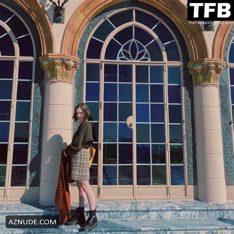 Emma Myers Sexy And Hot Photos Collection AZNude