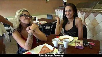 Amateur Girl Likes To Suck Cock For Cash XNXX