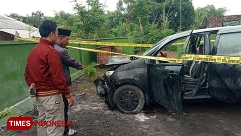 Mobil Ketua LSM Siliwangi Probolinggo Dibakar Orang Tak Dikenal Begini