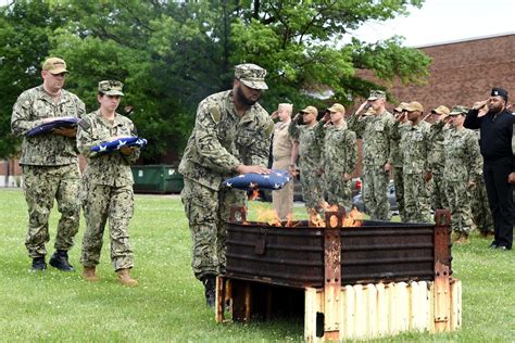 How To Properly Dispose Of Worn Out U S Flags U S Department Of