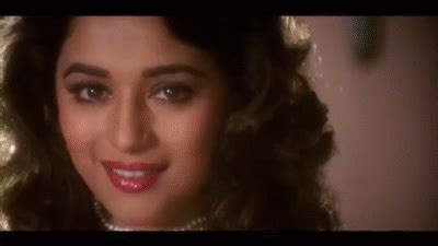 Pehla Pehla Pyar Hai | Hum Aapke Hain Koun | Salman Khan & Madhuri ...