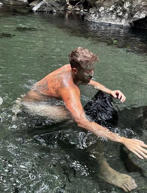 Roman Kemp Left Red Faced As He S Caught Fully Naked On All Fours In Epic Blunder The Mirror