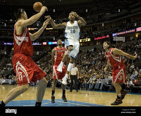 Yao Ming Center Houston Rockets Hi Res Stock Photography And Images Alamy