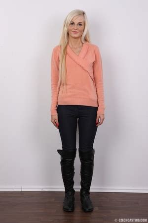 Seductive Blonde With Tattoos And Cute Underwear Shows H XXX Dessert